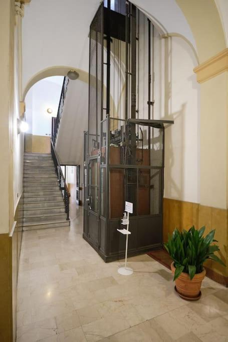 בולוניה Lussuoso Appartamento Nel Cuore Del Centro Storico מראה חיצוני תמונה
